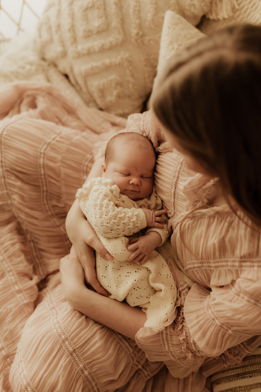 5 Reasons To Get Newborn Portraits For Your Little One
