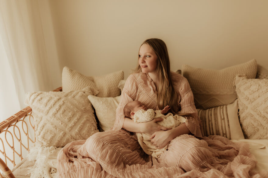 5 Reasons To Get Newborn Portraits For Your Little One