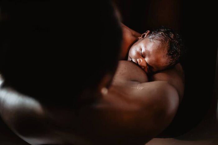 This Photographer Captures The Genuine Emotions Of Parents-To-Be At Birth (28 New Pics)