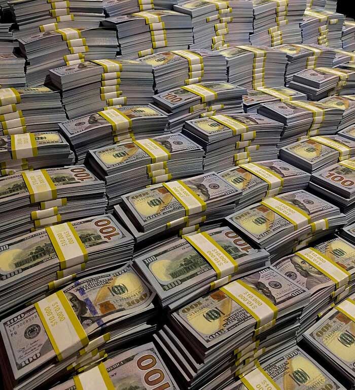 24 Unhinged Stories From People’s Private Events, Shared By Caterers Online