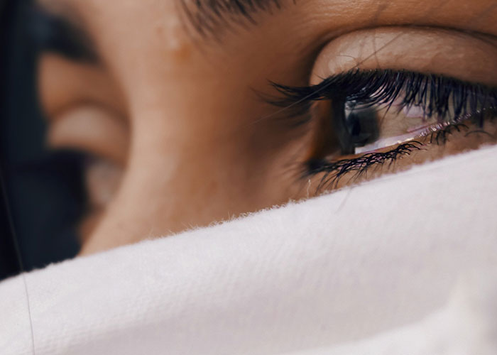 30 People Who Finally Met Their Biological Parents Share What It Was Like