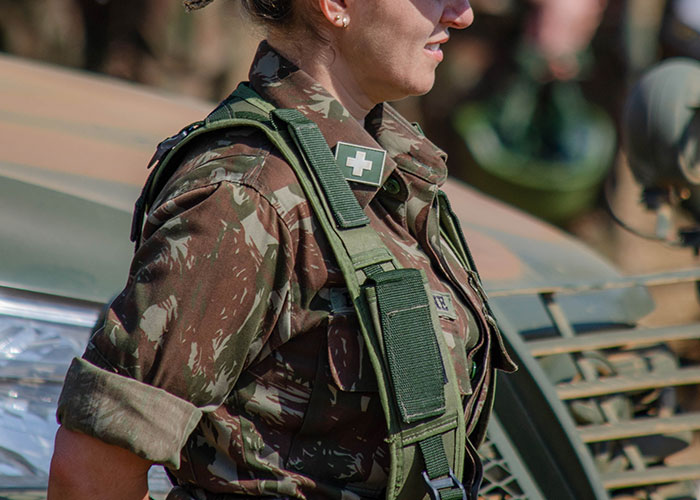 30 People Who Finally Met Their Biological Parents Share What It Was Like