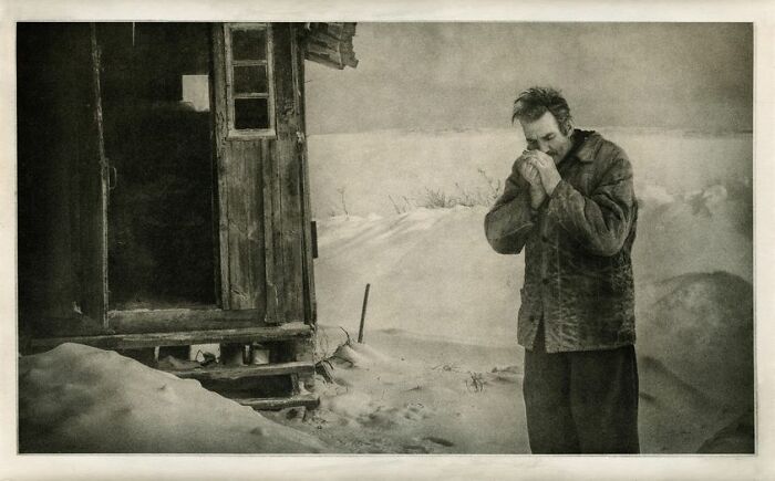 Oil Print (Rowlins) 27 X 47 Cm. Paper For Watercolors 32 X 50 Cm. Ink For Printing In A Printing House (Offset)