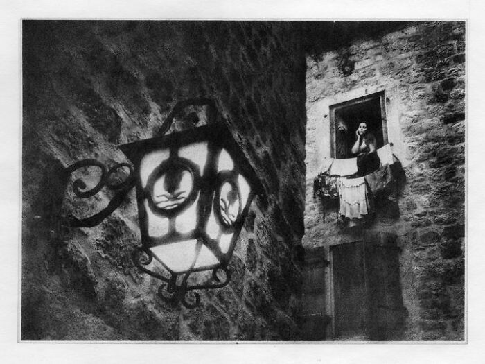 Oil Print (Rowlins) 21 X 29 Cm. Paper For Watercolors 26 X 35 Cm. Ink For Printing In A Printing House (Offset)