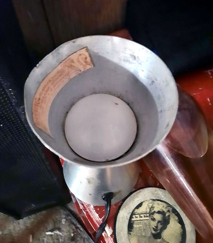 My Cousin Came Over And Switched Out My Turtles Heat Lamp Light For The Broken Lava Lamp Light, It's Flat And I Can't Unscrew It. Any Tips?