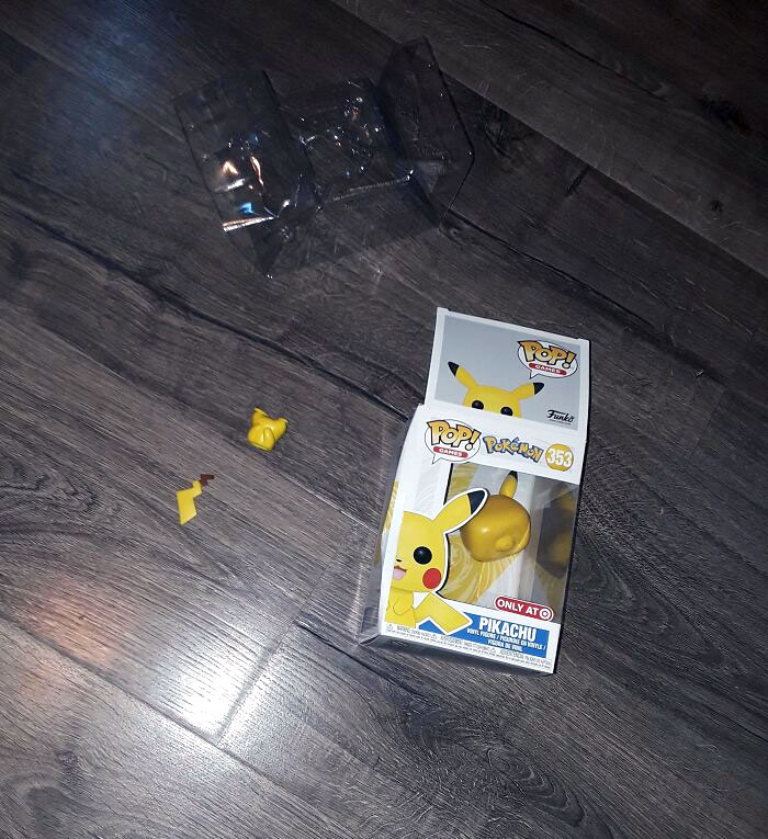 Mi tía no vio nada malo en bajar mis funkos de mi estantería y dejar que mi primo de 4 años jugara con ellos mientras yo estaba en la escuela