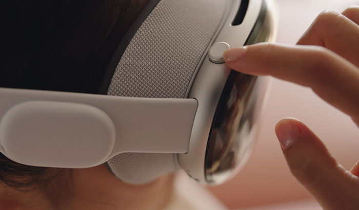 Apple Unveils Its Riskiest And Biggest Bet Since The iPhone Debuted More Than A Decade Ago, And The Internet Has Thoughts Apple Unveils Its Riskiest And Biggest Bet Since The iPhone Debuted More Than A Decade Ago, And The Internet Has Thoughts