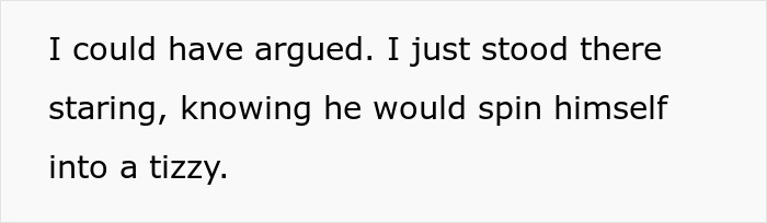 Customer Wants To Pay In Cash, Rude Barber Slaps It Out Of His Hands And Shows Him To The Credit Card Reader And He Maliciously Complies Customer Wants To Pay In Cash, Rude Barber Slaps It Out Of His Hands And Shows Him To The Credit Card Reader And He Maliciously Complies