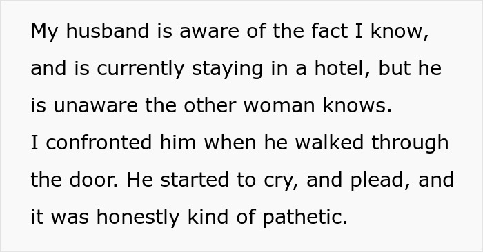 Woman Accidentally Discovers Her Husband Has Been Living A Double Life For The Past 17 Years Woman Accidentally Discovers Her Husband Has Been Living A Double Life For The Past 17 Years