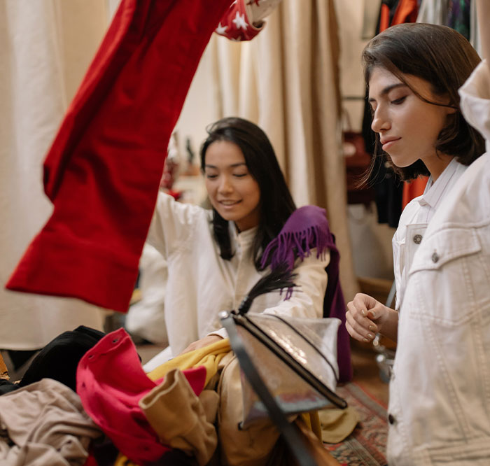 20 Personas cuentan lo más chocante de casarse con alguien adinerado