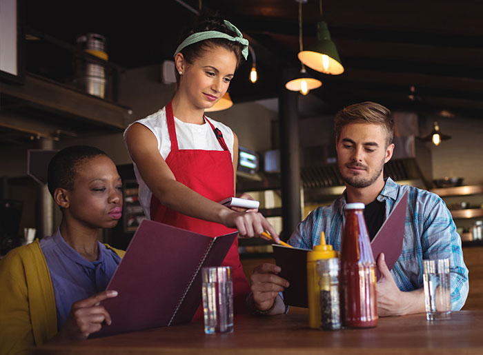 "I Wish I Could've Seen Her Face": Person Teaches Rude Waitress A Lesson After She Refused To Follow Their Food Order