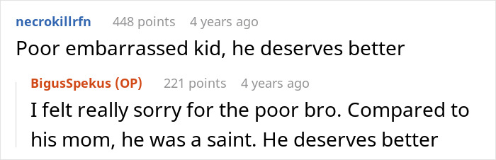 Karen Thinks Her Kid Deserves A Bus Seat More Than A Cancer Patient, Tries To Pull Him Out Of His Seat, Gets Instant Karma Karen Thinks Her Kid Deserves A Bus Seat More Than A Cancer Patient, Tries To Pull Him Out Of His Seat, Gets Instant Karma