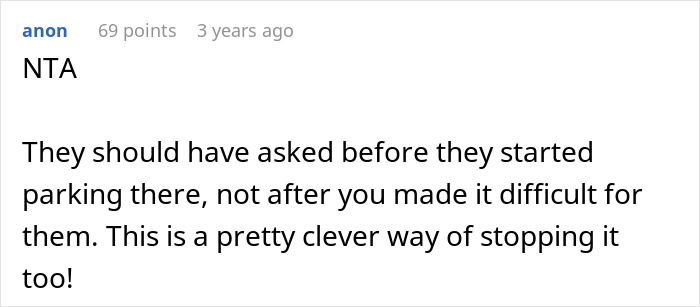 "I've Noticed My Driveway Is Always Full Of Their Cars": Man Is Sick And Tired Of Neighbors Parking Cars On His Driveway So He Decides To Block It