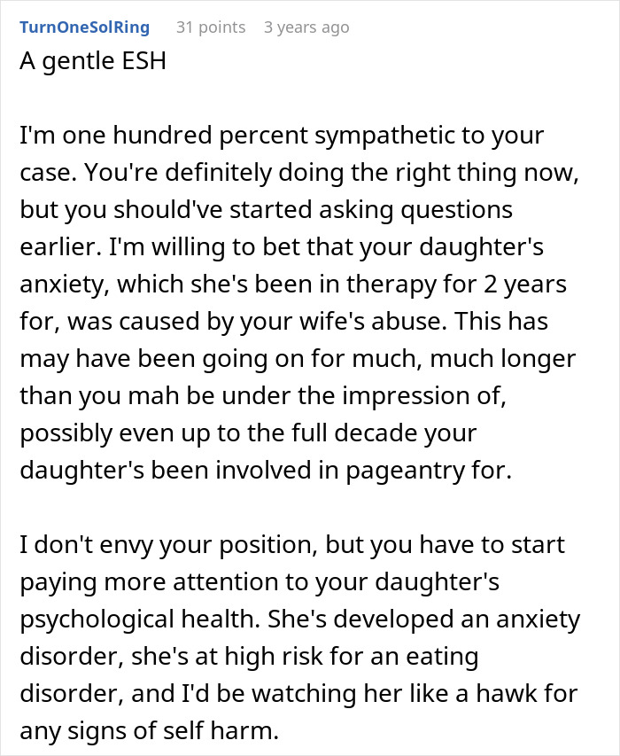 Dad Calls Out Wife And Puts An End To Her Unhealthy Obsession With Their 14-Year-Old Daughter's "Pageant-Ready" Looks, Wonders If He's A Jerk