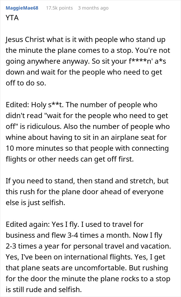 Airplane Passenger Who Cut In Line To Exit The Plane Gets Schooled By Other Passenger, Seeks Backup Online, Gets Schooled Some More Airplane Passenger Who Cut In Line To Exit The Plane Gets Schooled By Other Passenger, Seeks Backup Online, Gets Schooled Some More