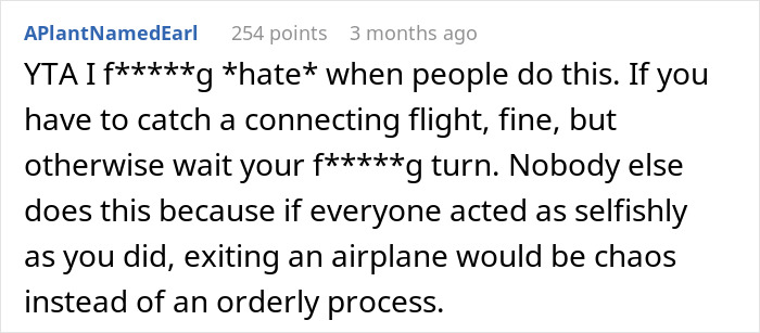 Airplane Passenger Who Cut In Line To Exit The Plane Gets Schooled By Other Passenger, Seeks Backup Online, Gets Schooled Some More Airplane Passenger Who Cut In Line To Exit The Plane Gets Schooled By Other Passenger, Seeks Backup Online, Gets Schooled Some More