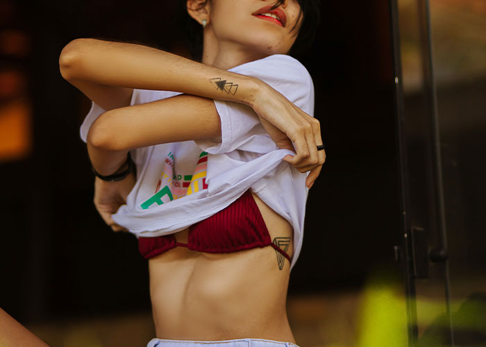 A Netizen Wanted To Hear Some Creepy Facts About Human Nature, The Internet Provided 40 Chilling Answers