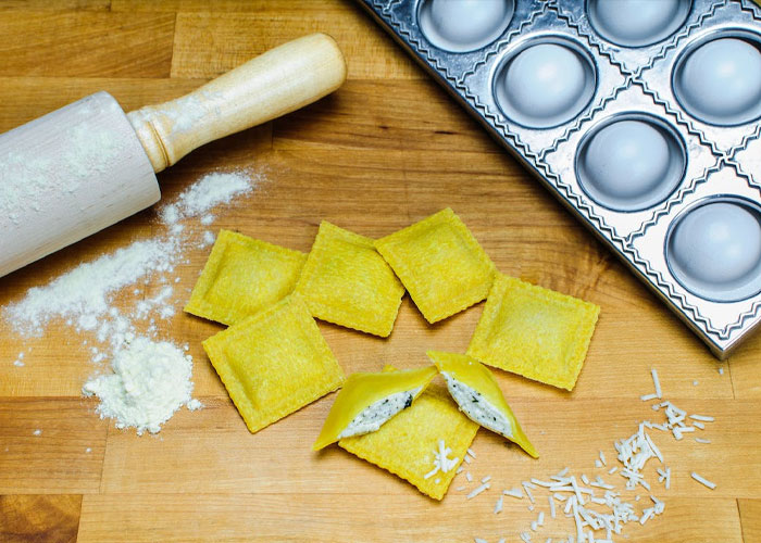 “Enjoy Your Next Cheap Pepperoni Pizza”: 30 Disturbing Facts About The Food Industry That May Leave A Poor Taste In Your Mouth