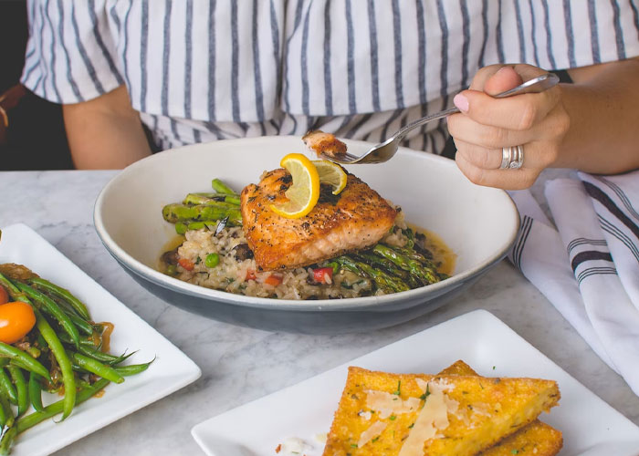 “Enjoy Your Next Cheap Pepperoni Pizza”: 30 Disturbing Facts About The Food Industry That May Leave A Poor Taste In Your Mouth