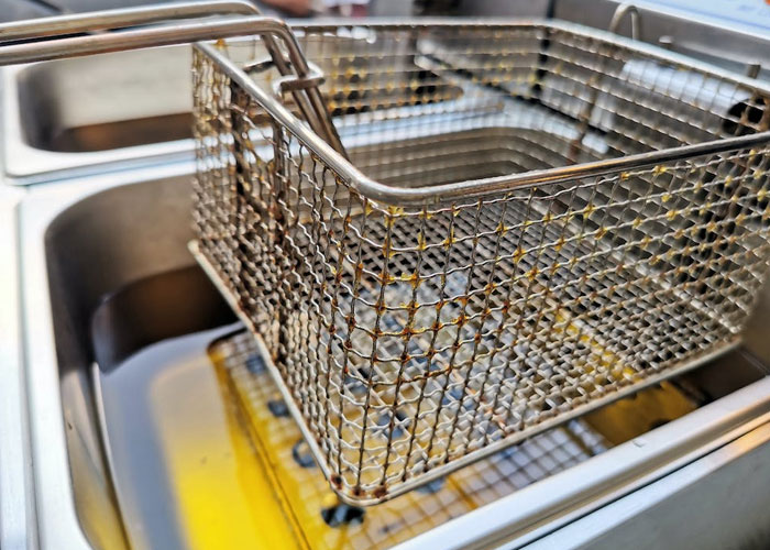 “Enjoy Your Next Cheap Pepperoni Pizza”: 30 Disturbing Facts About The Food Industry That May Leave A Poor Taste In Your Mouth