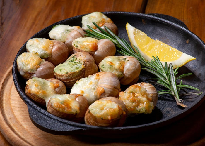 “Enjoy Your Next Cheap Pepperoni Pizza”: 30 Disturbing Facts About The Food Industry That May Leave A Poor Taste In Your Mouth