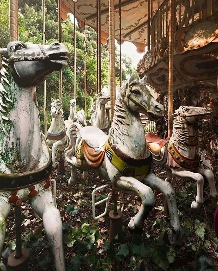 Deserted-Abandoned-Places-Pics