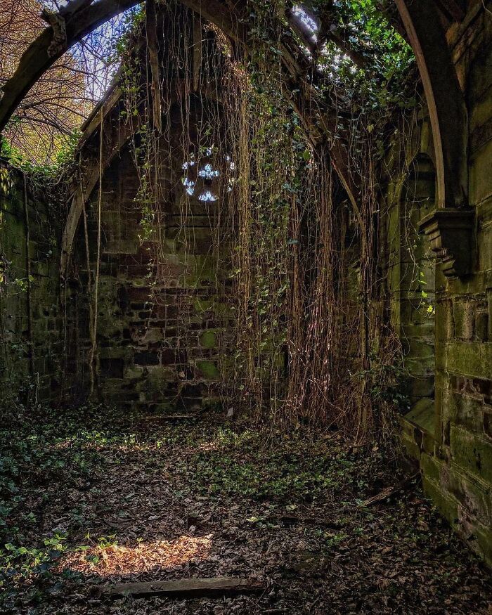 Deserted-Abandoned-Places-Pics