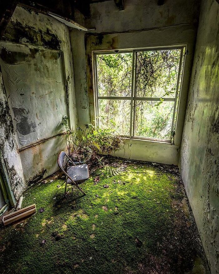 Deserted-Abandoned-Places-Pics