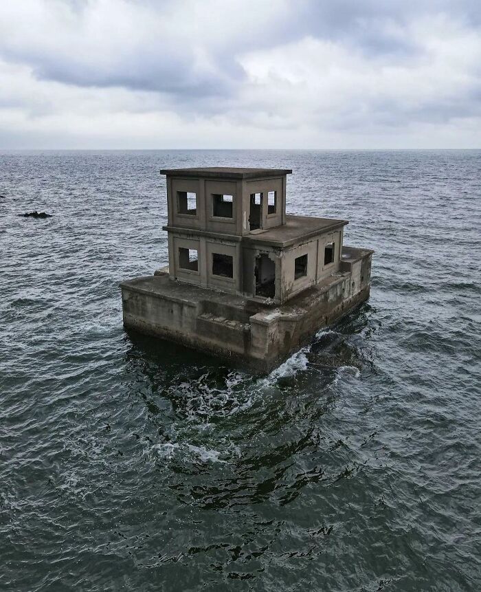 Deserted-Abandoned-Places-Pics