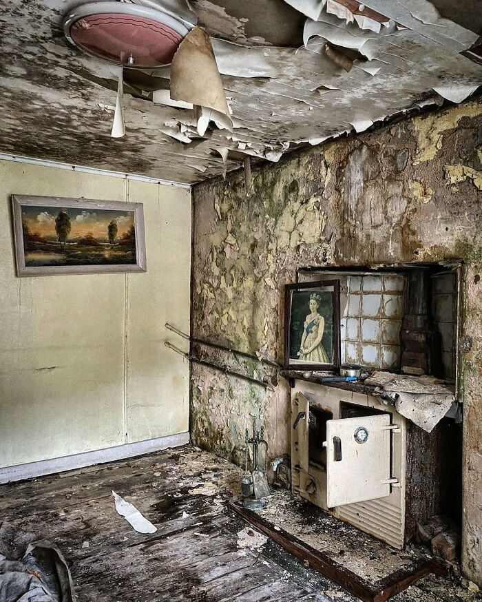 Deserted-Abandoned-Places-Pics