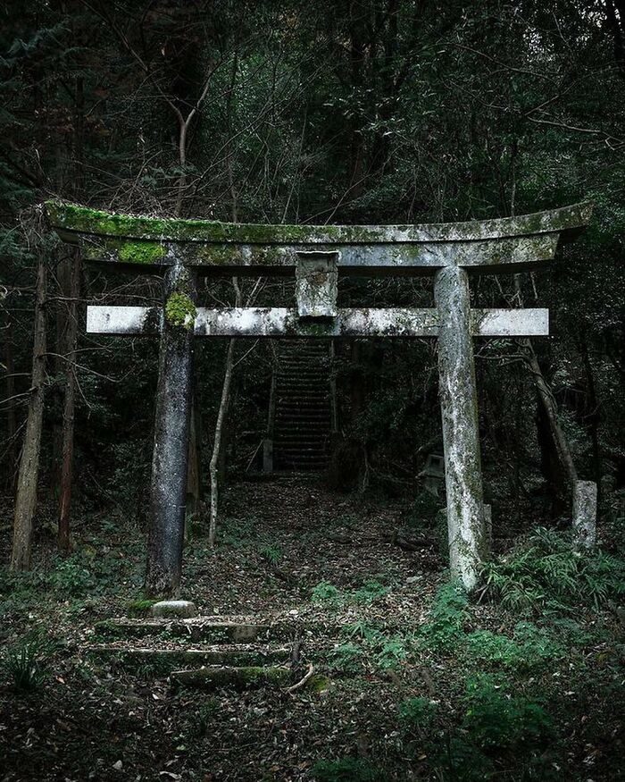 Deserted-Abandoned-Places-Pics