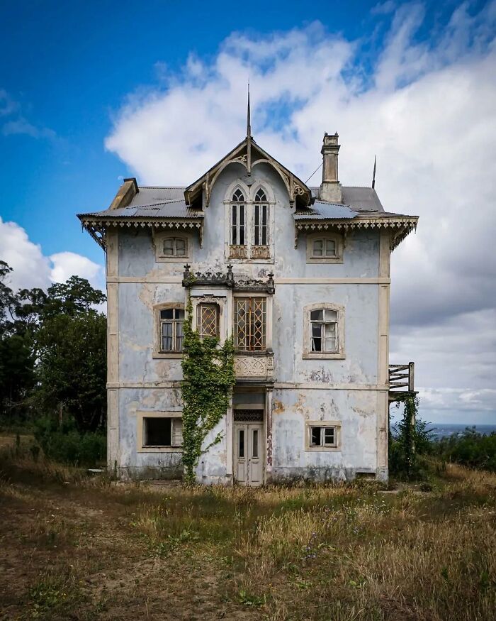 Deserted-Abandoned-Places-Pics
