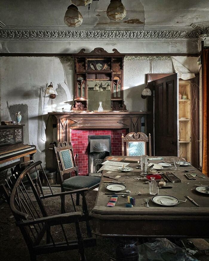 Deserted-Abandoned-Places-Pics