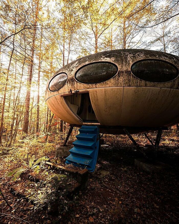 Deserted-Abandoned-Places-Pics