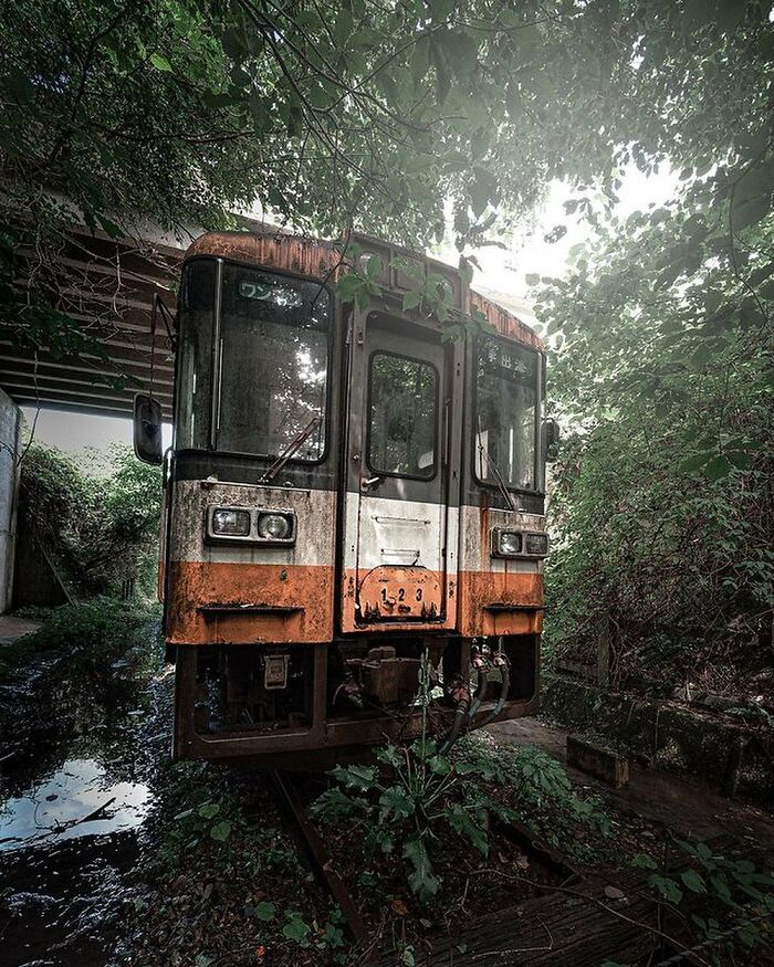 Deserted-Abandoned-Places-Pics