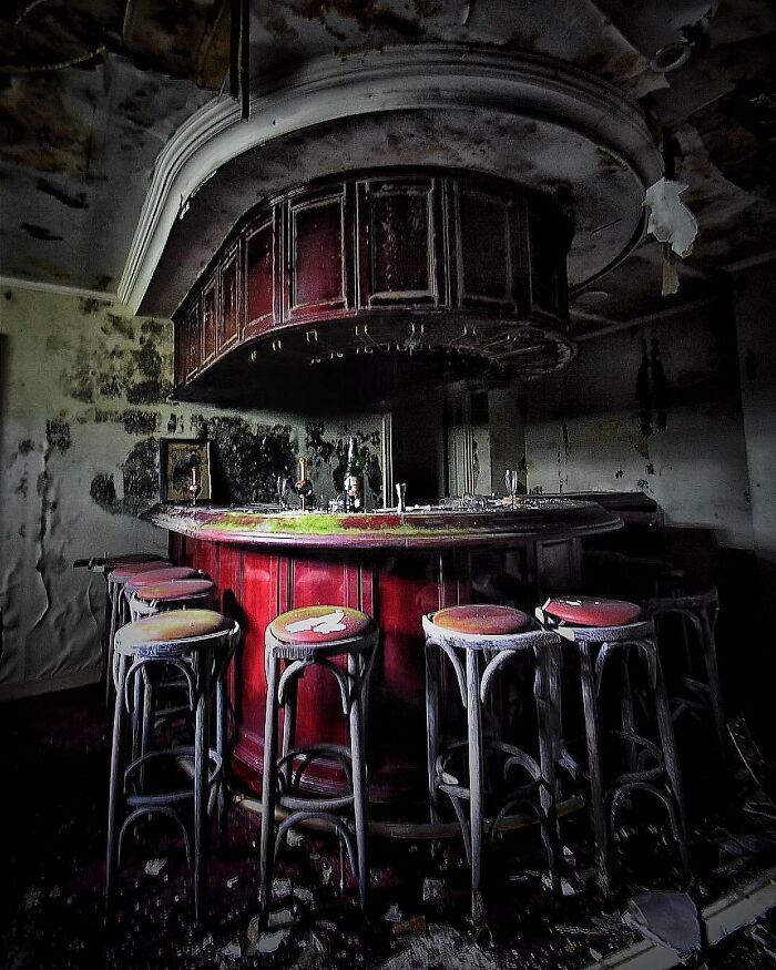 Deserted-Abandoned-Places-Pics