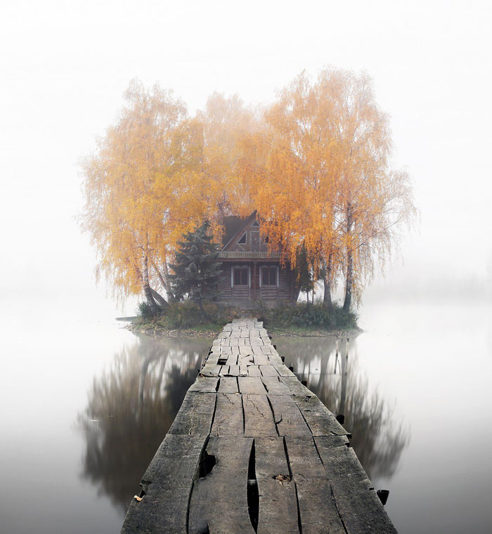 35 Of The Most Interesting Photos Of Abandoned Places, As Shared On The "Deserted Places" Instagram Account