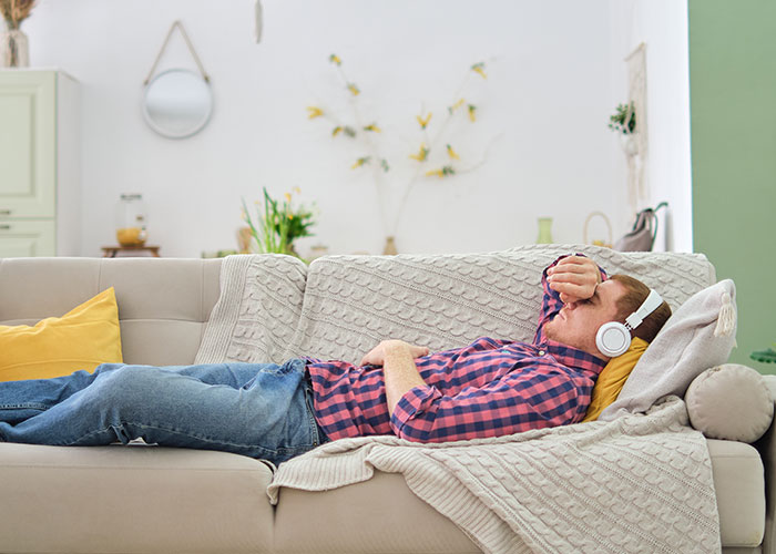 Mom 'Kidnaps' Her Own Child To Prove To Her Husband How Incompetent And Lazy He Is