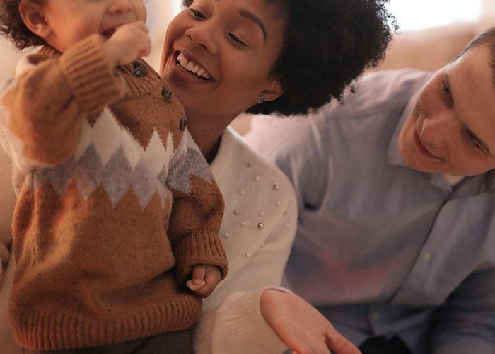 Mom 'Kidnaps' Her Own Child To Prove To Her Husband How Incompetent And Lazy He Is