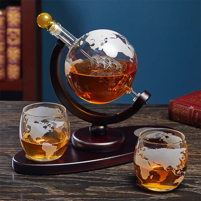 BLOCE Whiskey Decanter Set With Glasses