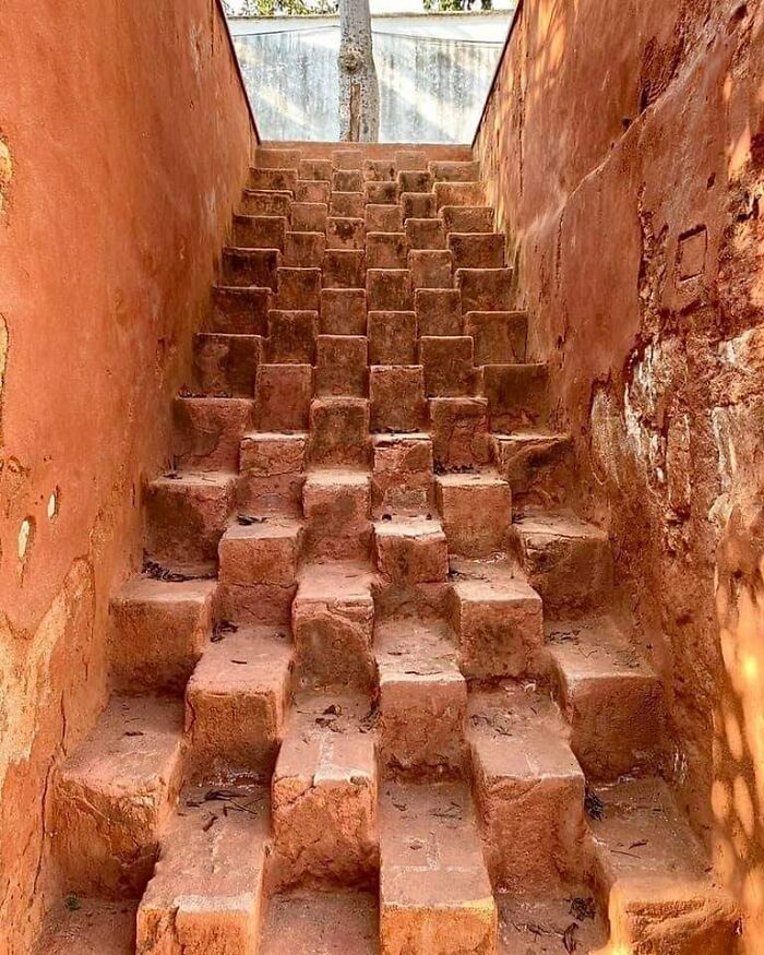 An Unusual Cuboidal Stairway In The Little Village San Augustin Etla, Oaxaca, Mexico (Vernacular Architecture) They Are Made Out Of Red Stone And In Six Alternating Columns. The Ankle Twister