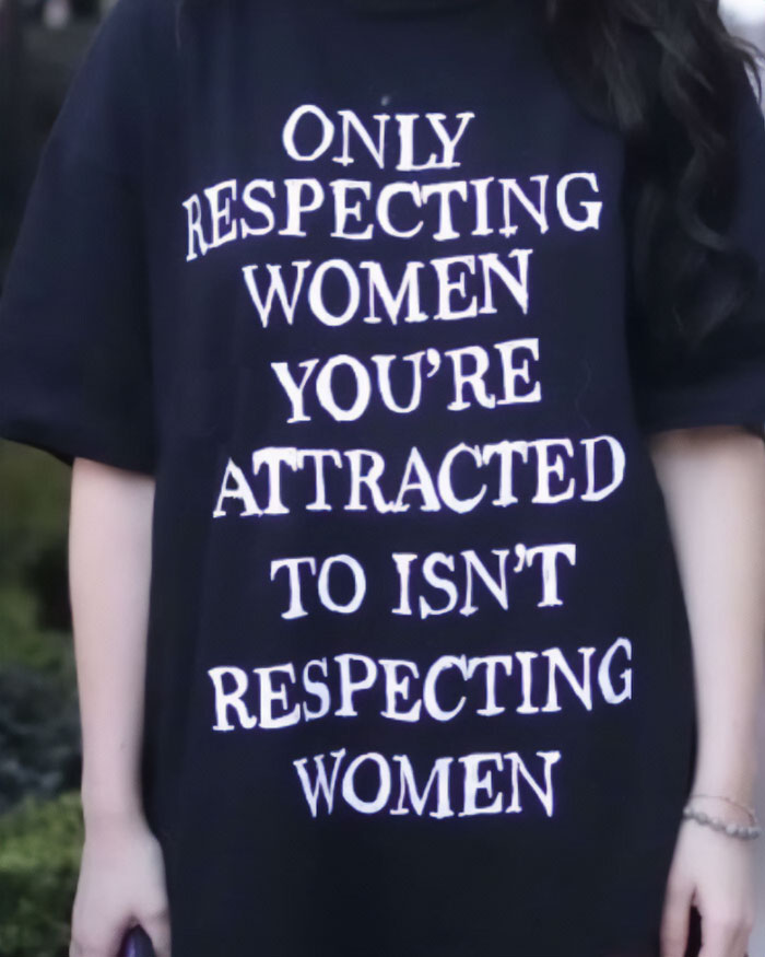 50 Questionable Yet Funny Shirts Spotted In Public, As Shared By The "Good Shirts" Instagram Account (New Pics)