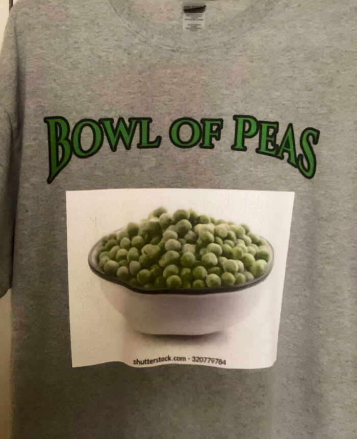 50 Questionable Yet Funny Shirts Spotted In Public, As Shared By The "Good Shirts" Instagram Account (New Pics)