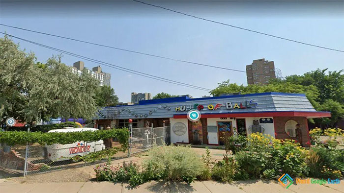 "House Of Balls". Location: Minneapolis, Minnesota, USA