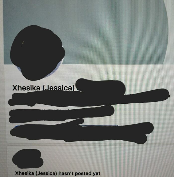El hecho de que tuvo que poner (Jessica) al lado de su nombre