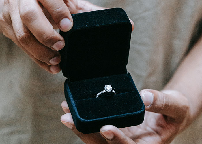 Man Cheats On Fianc&eacute; With An Ex, Demands She Return His $190 Engagement Ring, So She Does, Infuriating Him Endlessly