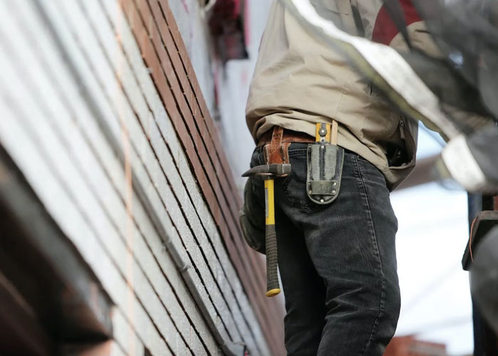 “Study Your Potential Neighbors”: Homeowners Share 40 Things They Wish They Had Known Before Buying Their First Houses