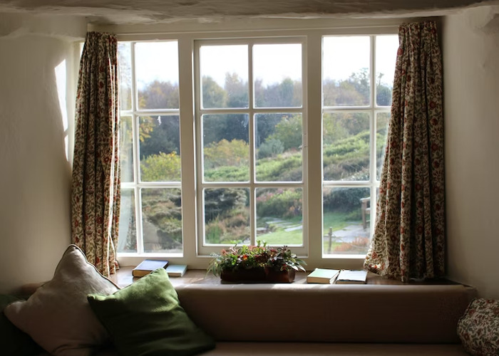 “Study Your Potential Neighbors”: Homeowners Share 40 Things They Wish They Had Known Before Buying Their First Houses