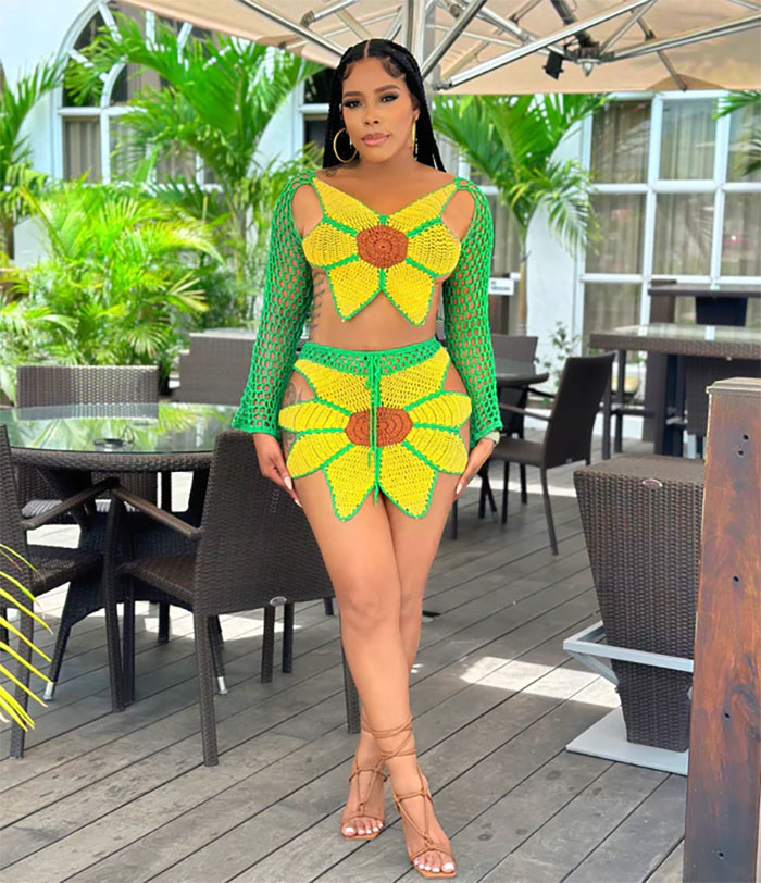 I Finally Found One In The Wild! Never Screenshotted Something So Fast In My Life. Why Fb Decided To Show Me This Ad I Will Never Know