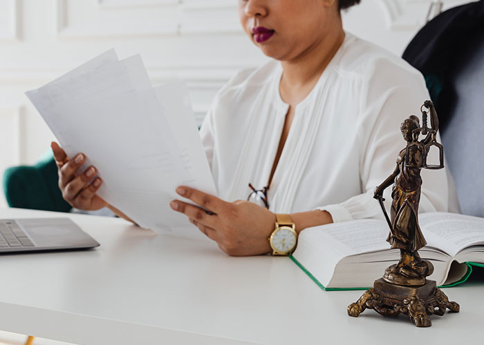 Every Single Family Member Takes This Woman's Side After She Found Out Her Husband Was Cheating With Her Best Friend